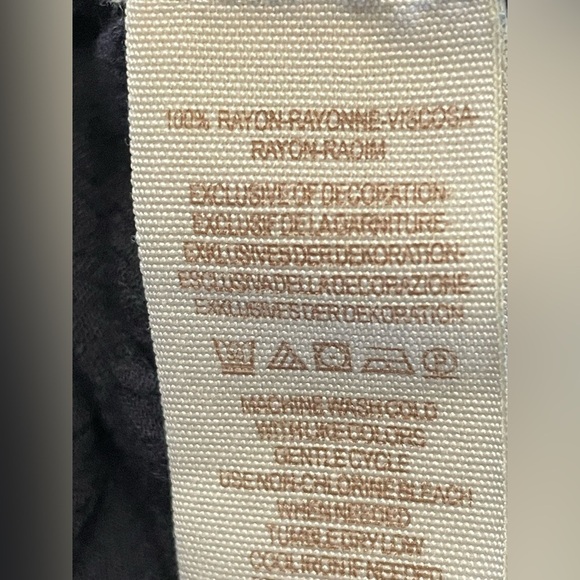 Free People Wild Flowers Blouse with Embroidery in Navy! Medium - Picture 11 of 11